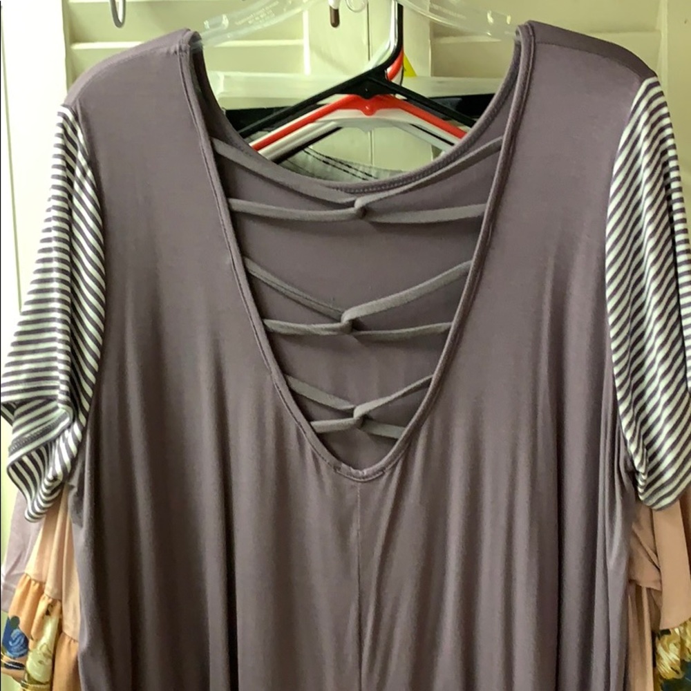 Top - Picture 3 of 3